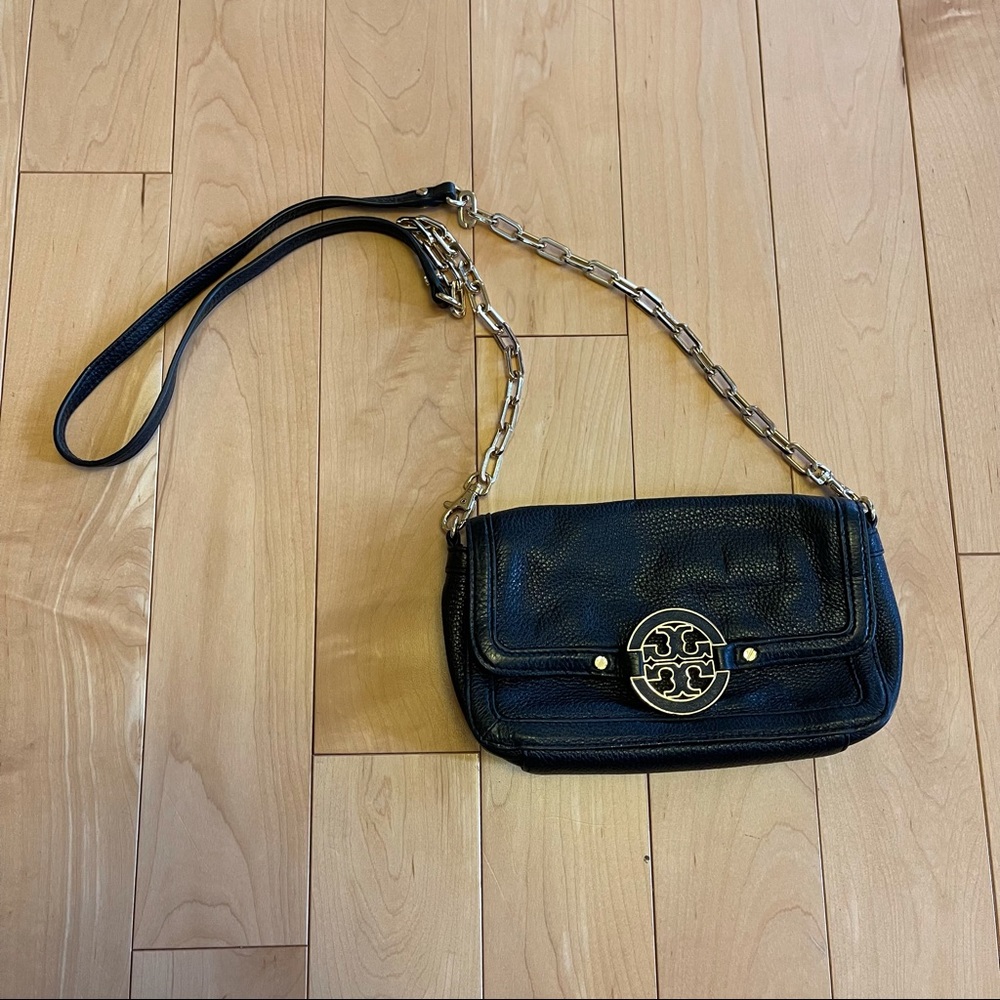 Tory Burch Crossbody in Black and Gold